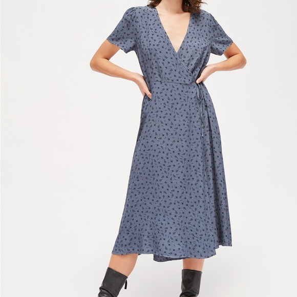 LACAUSA Blue Floral Flutter Sleeve Midi Wrap Dress - Picture 5 of 6